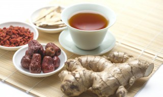 晚上吃姜的好处和坏处 晚上吃姜对人有哪些好处和坏处呢