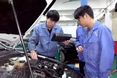 新车首次保养最佳时间 汽车首保都是保养什么项目