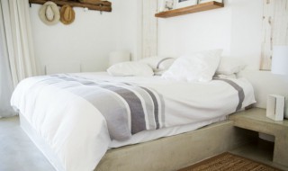 小型鱼缸放在卧室里可以吗 小型鱼缸放在卧室里能吗