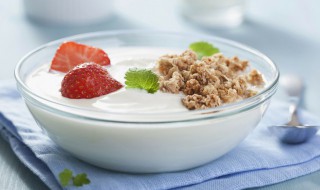 在家自制酸奶简单方法 怎样在家自制酸奶