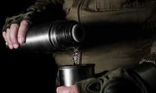 保温杯盖一股霉味怎么清洗 保温杯盖一股霉味的清洁方法