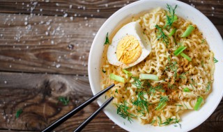 泡面简单又好吃的做法 泡面又好吃又健康的做法