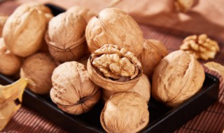 怎么挑核桃新鲜 如何挑选新鲜的核桃呢