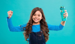 学生杯子上刻什么字好好 学生杯子上刻啥字好