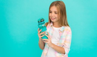 用什么材质的杯子喝水好 喝水杯哪种材质比较好