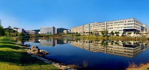 大连外国语大学是211还是985学校