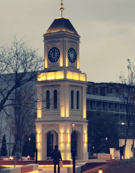 大连外国语大学是211还是985学校