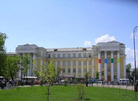 大连外国语大学是211还是985学校