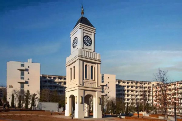 大连外国语大学是211还是985学校