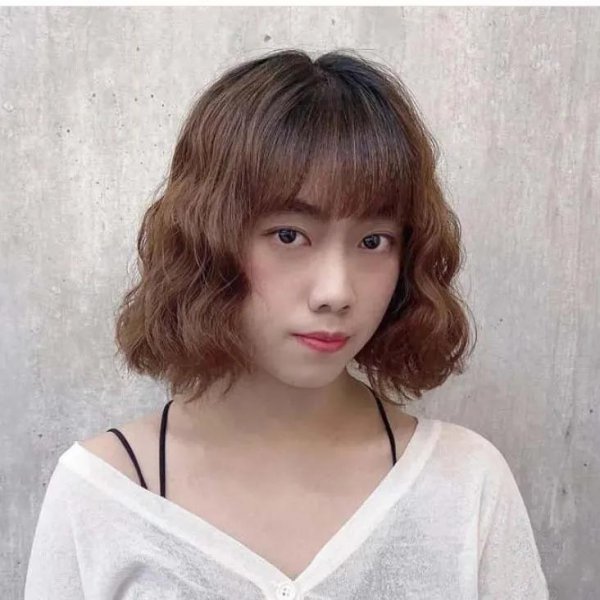 短头发烫什么卷发好看