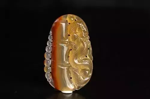 玛瑙和玉髓的区别