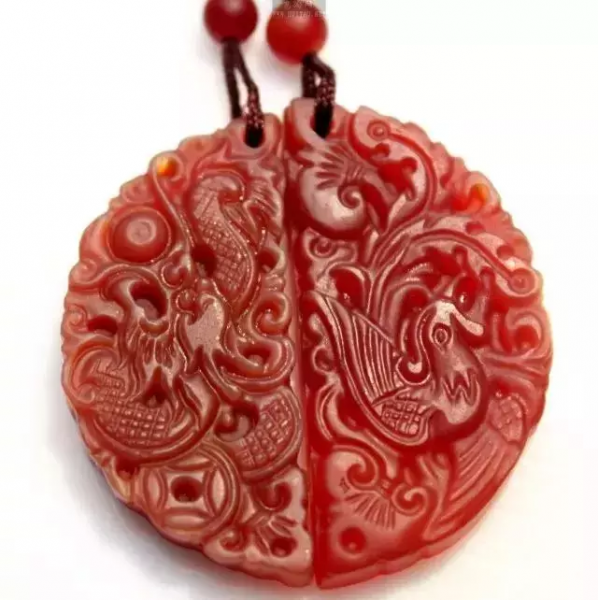 玛瑙和玉髓的区别