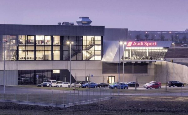 奥迪的quattro的意思