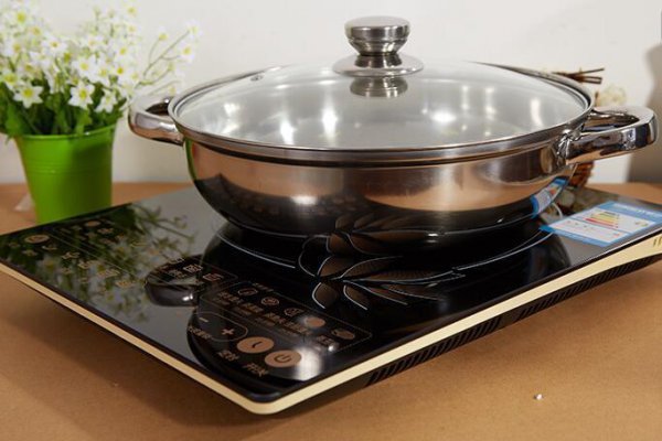 电磁炉天天炒菜费电吗