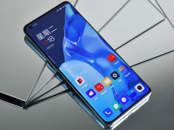 曲面显示器和平面显示器买哪个好