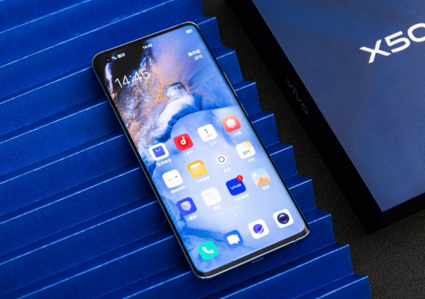 曲面显示器和平面显示器买哪个好