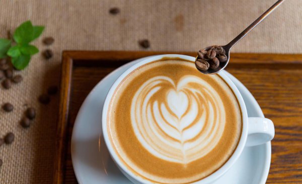 咖啡洒在了白衣服上怎么办