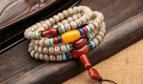 戴牛角手串的禁忌