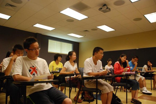 郑州工商学院是几本学校