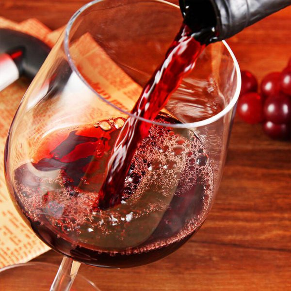 正宗82年拉菲多少钱一瓶