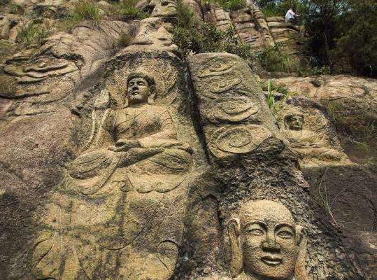 千佛山海拔多少米