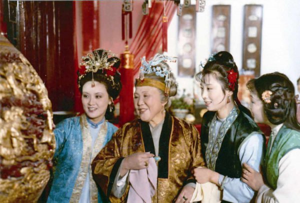 红楼梦的主题思想是什么