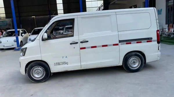 3一5万电动面包车新车有哪些