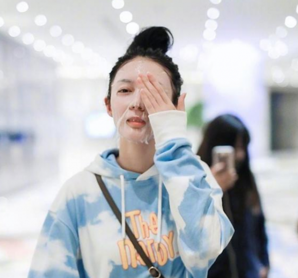 7年坚持每天敷两次面膜