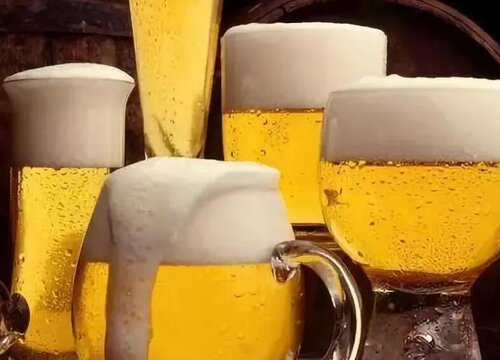 绿萝浇什么水可以改善叶片稀疏问题