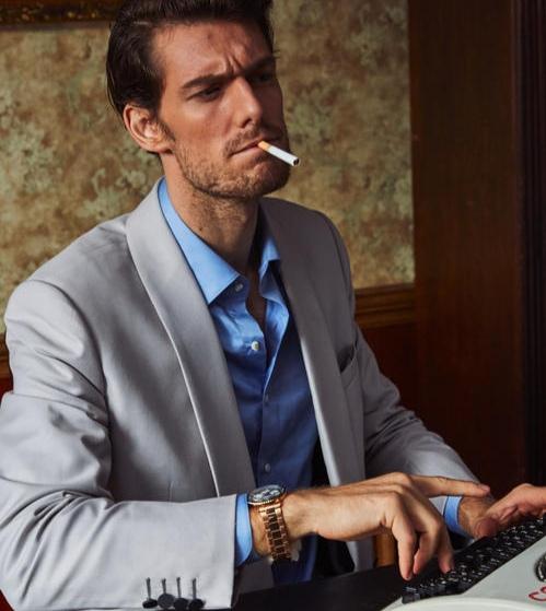 男生戴表应该戴在哪只手上