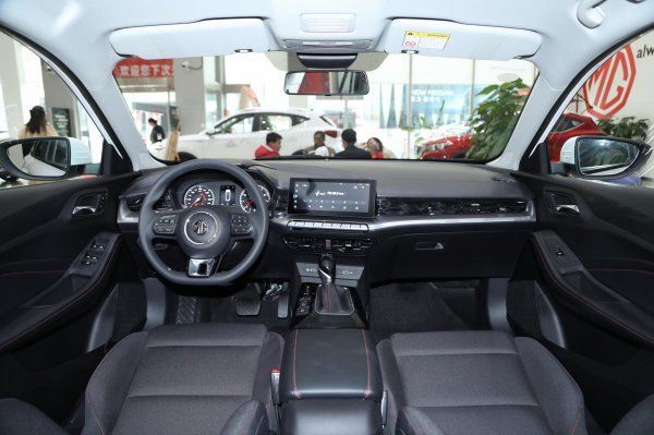 6到8万最省油的家用车