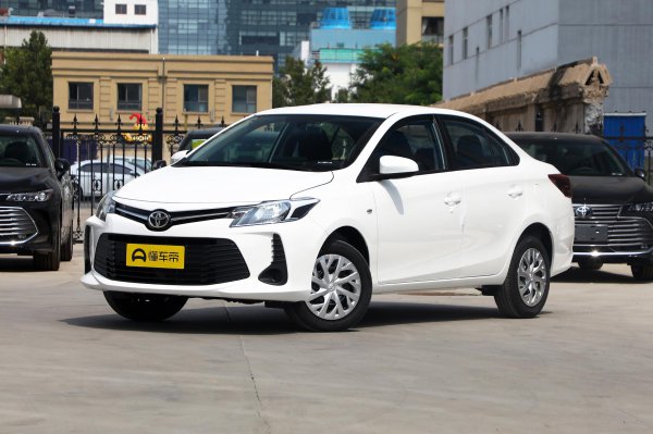 6到8万最省油的家用车