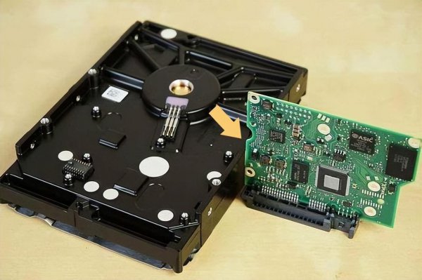 电脑检测不到硬盘怎么回事