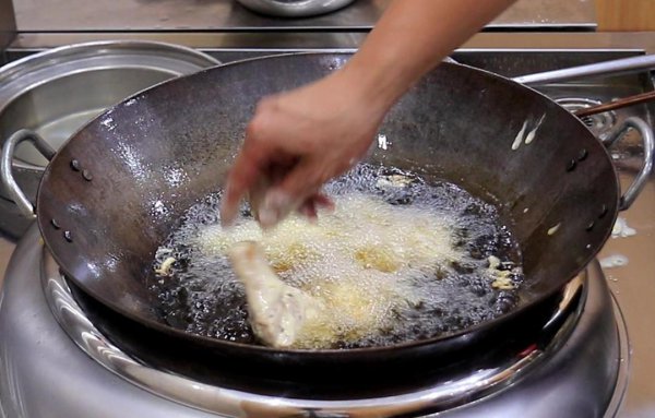 炸鸡腿需要哪些配料窍门