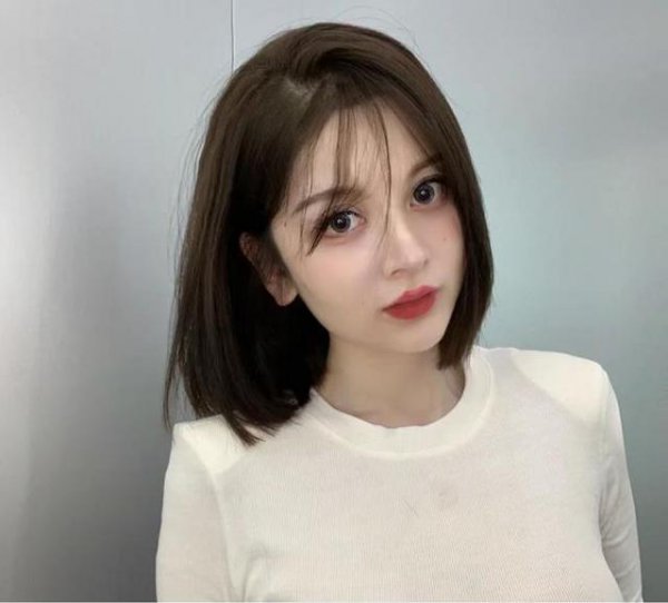 头大适合什么发型