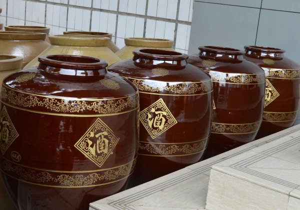 白酒浓香型和酱香型的区别优缺点