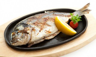 每天吃鱼的好处和坏处 每天吃鱼有哪些好处和坏处