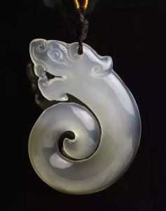 玛瑙和玉髓的区别 玛瑙和玉髓哪个价更高更值钱