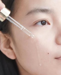 抗皱紧致护肤品哪款好 好用又不贵的抗老精华液推荐