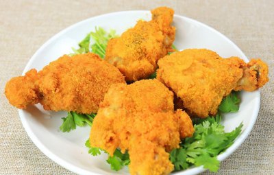 炸鸡腿需要哪些配料窍门 怎么制作炸鸡腿才能又脆又嫩