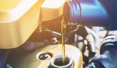 机油加多了会对发动机造成什么影响 机油加多了一点要紧吗