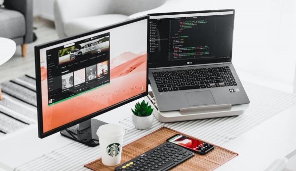 电脑非常卡反应很慢怎么解决