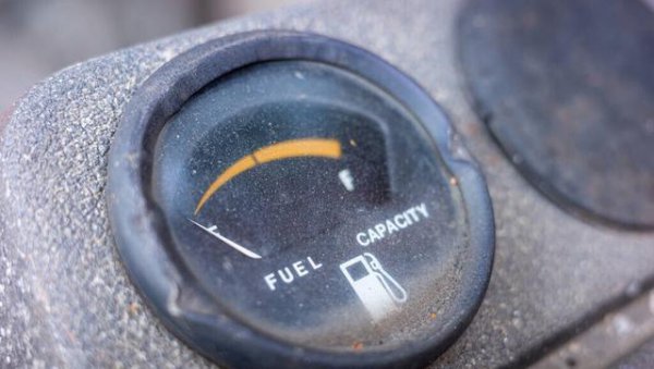 汽车油量剩余多少加油合适