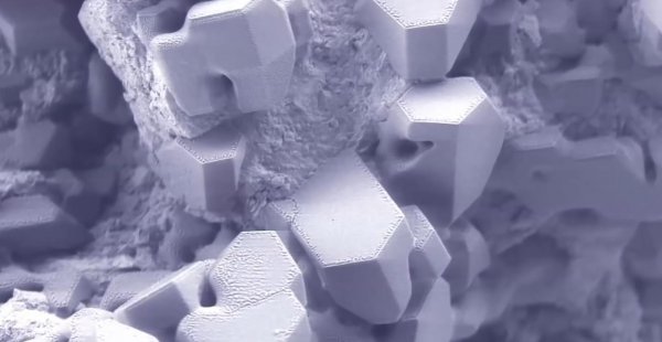 我国首次在哪里发现可燃冰