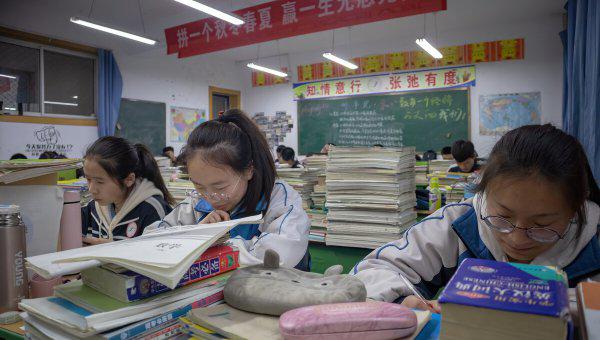 很多人最后娶了高中同学