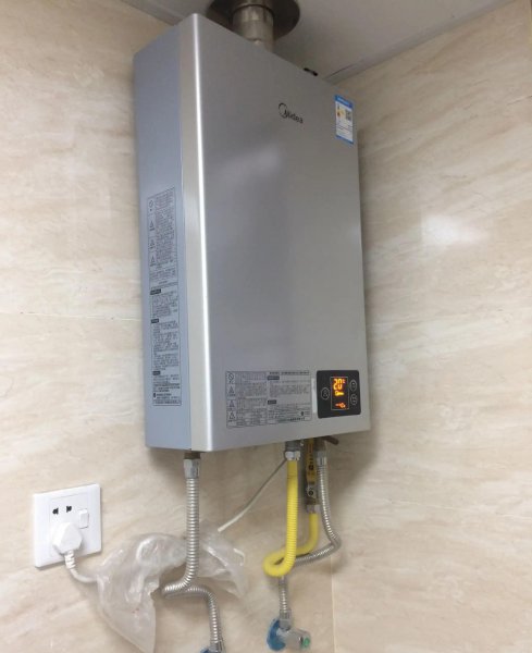 燃气热水器和电热水器哪个更省钱更安全