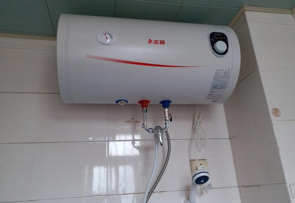 燃气热水器和电热水器哪个更省钱更安全