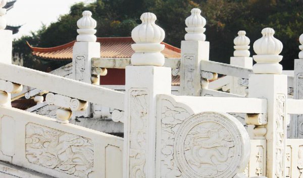 翡翠原石如何鉴定真假