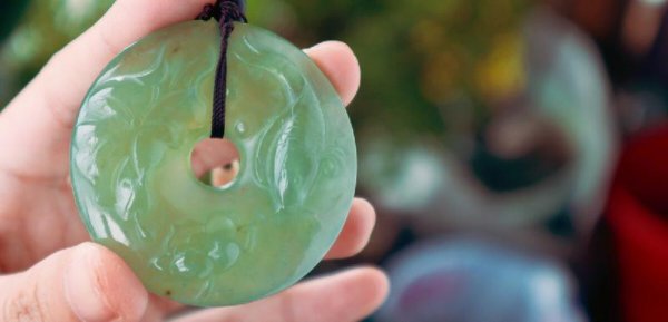 翡翠原石如何鉴定真假