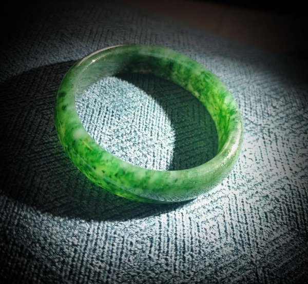 翡翠原石如何鉴定真假